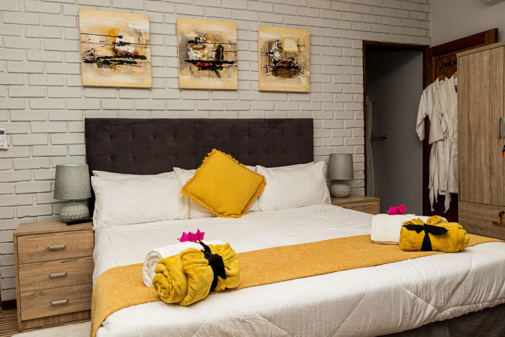 Executive room with city view