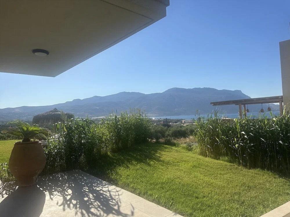 Nusa Retreat - Seaview luxury residences - ideal for groups