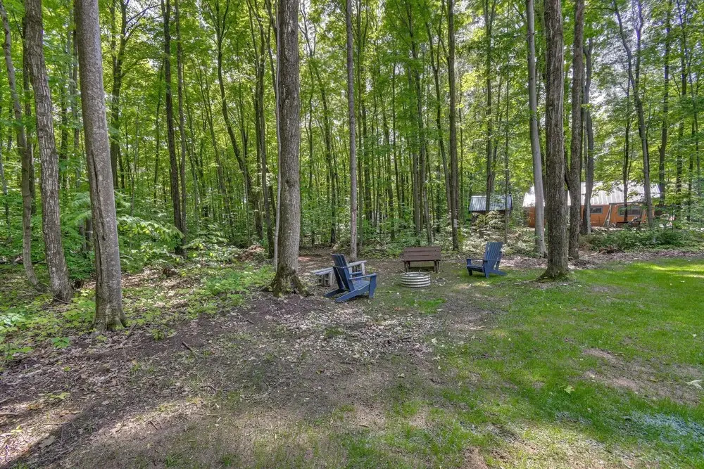 Cabin 600' to Manistee Lake Private Shared Access
