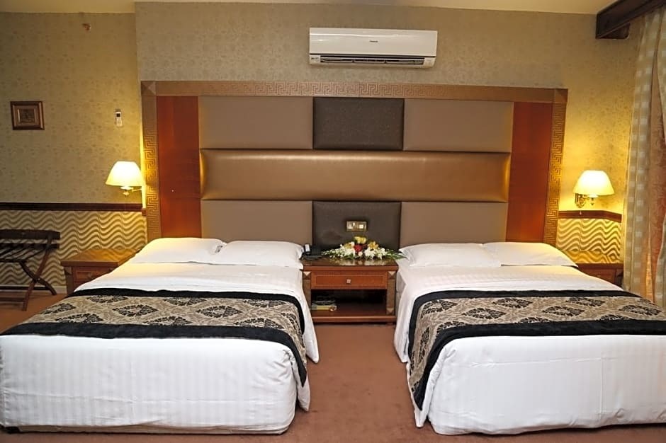 Dubai Palm Hotel