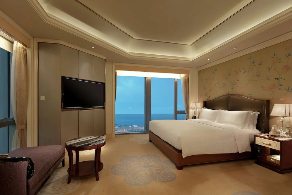 Double Suite (full double bed)