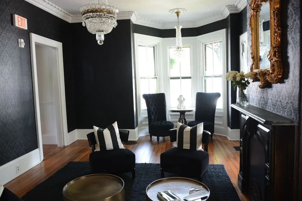 The Hugh Boutique B&B - фото 4