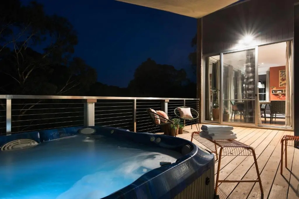 3 Bedrooms Cottage