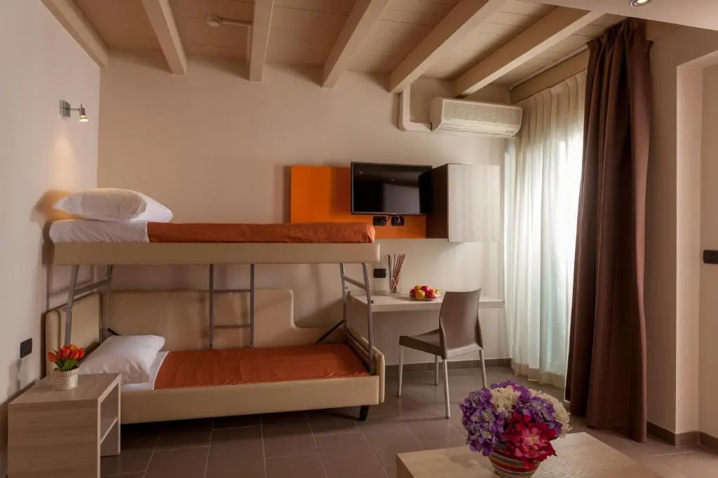 Standard Quadruple room