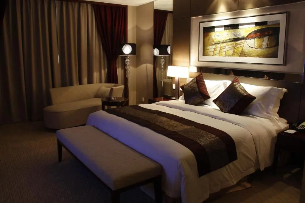 Executive Double room (full double bed)