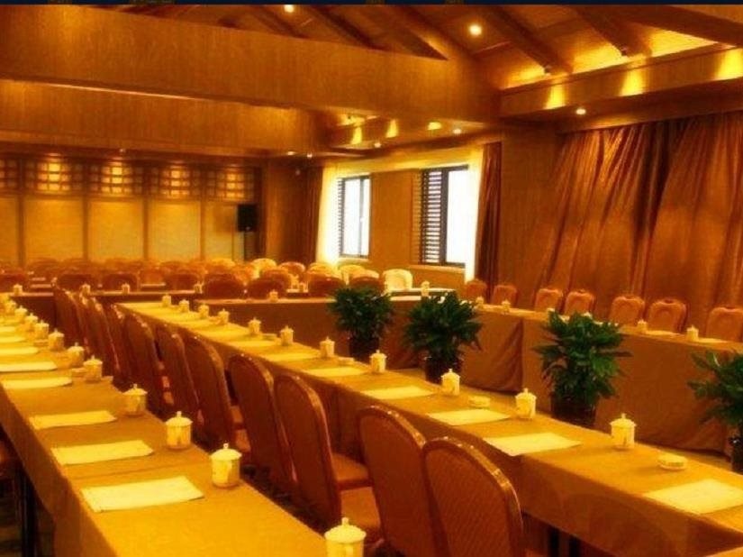 中堰国际酒店（都江堰高铁站店） - Général