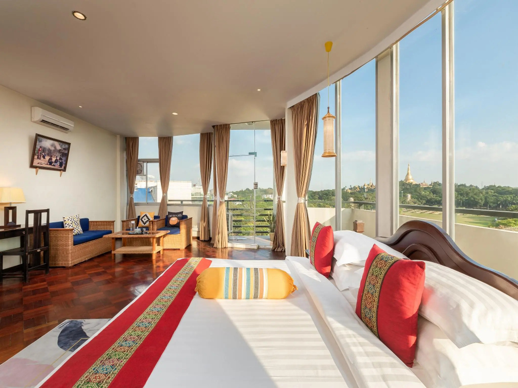 Royal Double Suite (full double bed)