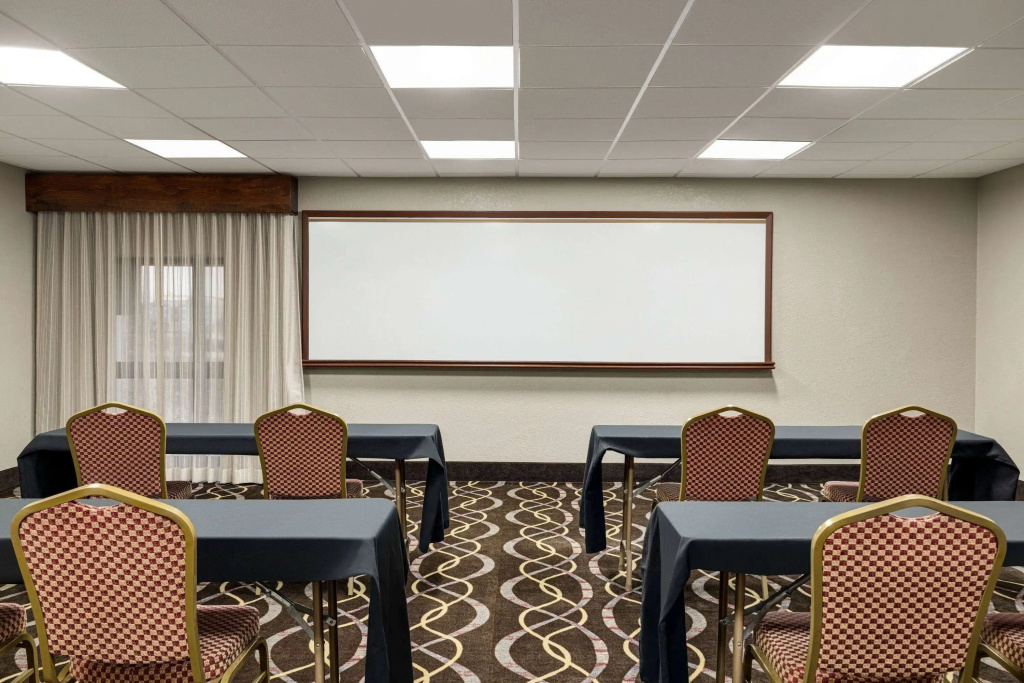 AmericInn by Wyndham Grand Rapids Airport North - Général