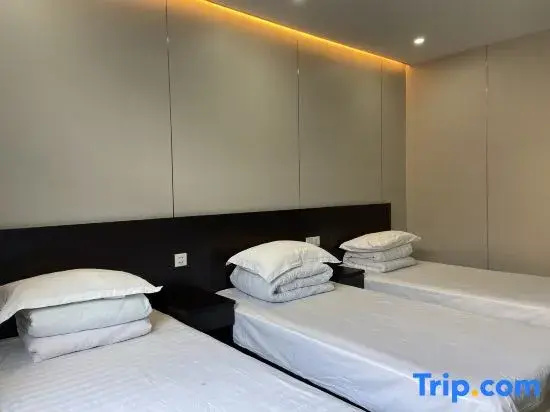 Bed in Dorm (male dorm)