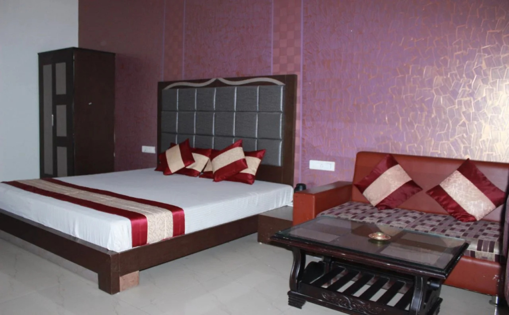 Bedroom