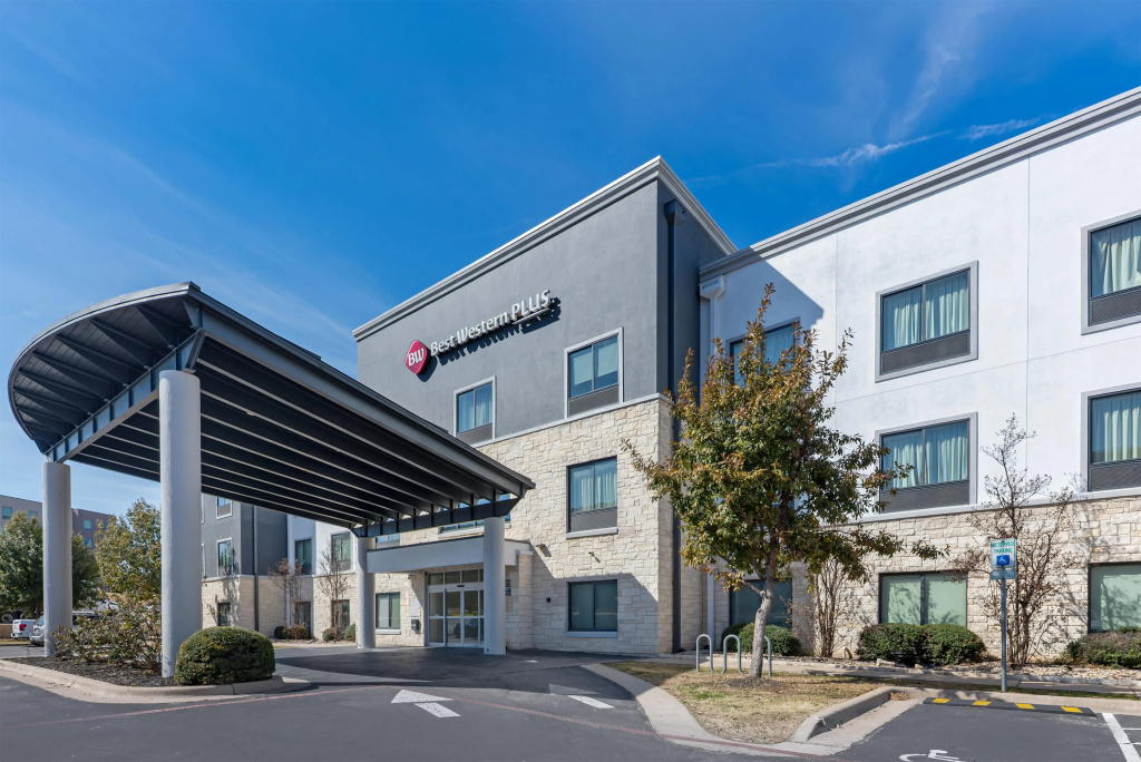 Best Western Plus Austin Airport Inn & Suites