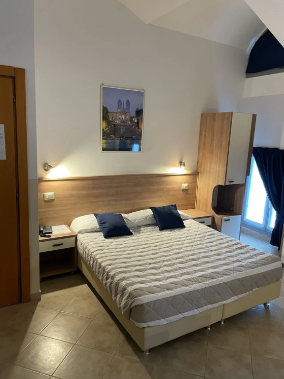Comfort Double room (full double bed)