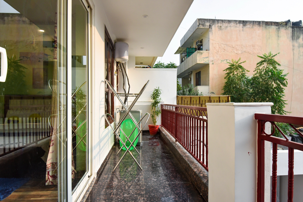 2BHK Serviced Apartment near Medicity @BedChambers
