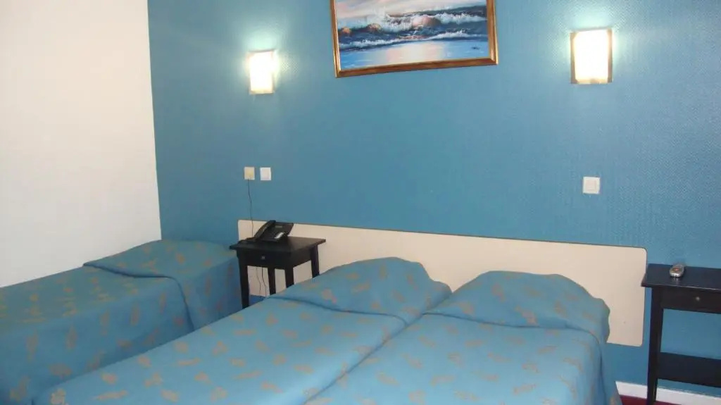 Triple room
