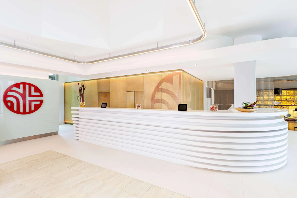 Lobby & Reception