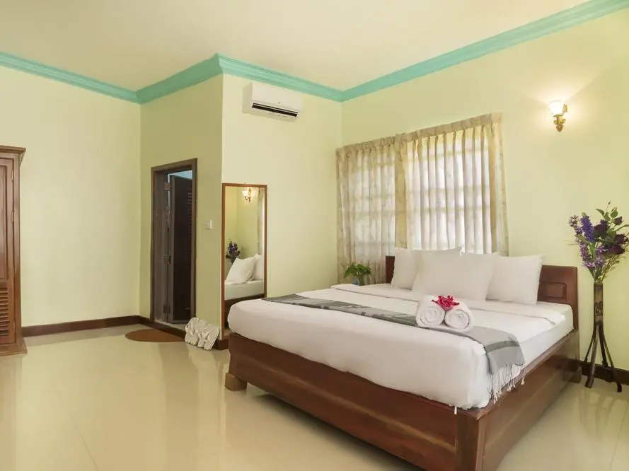 Standard Double room (full double bed)