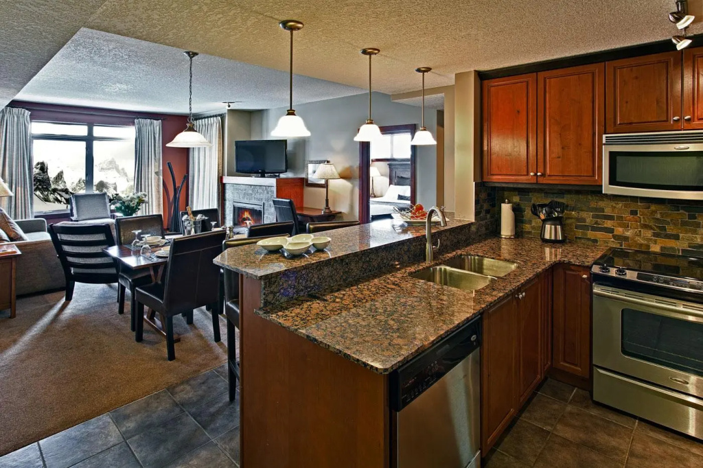 1 Bedroom Suite