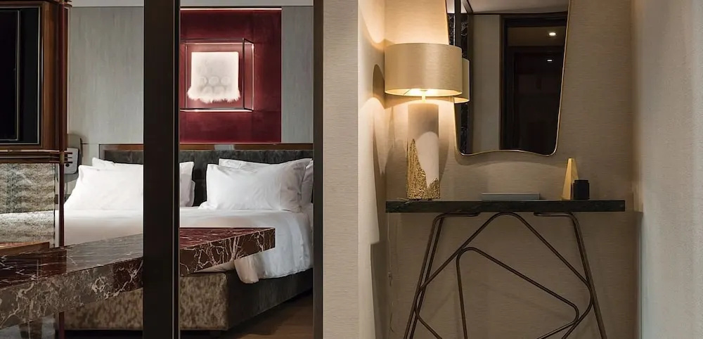 Deluxe 4 Suite