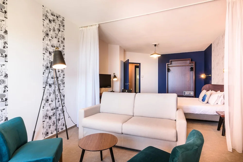 Standard room with balcony and with ocean view