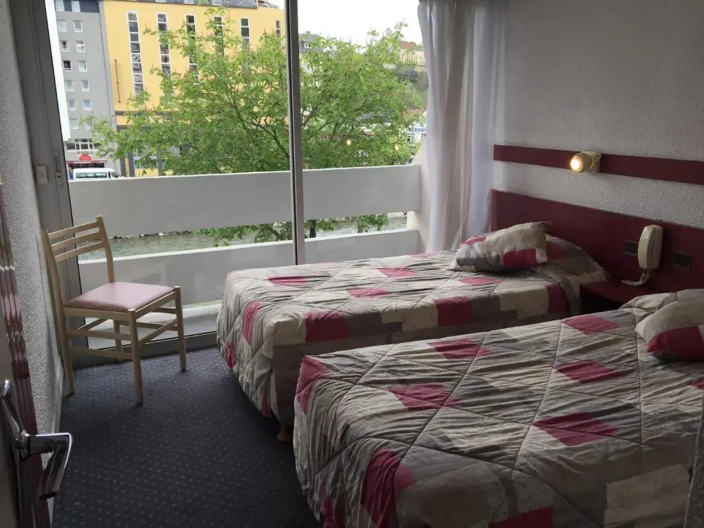 Standard Double room (full double bed)