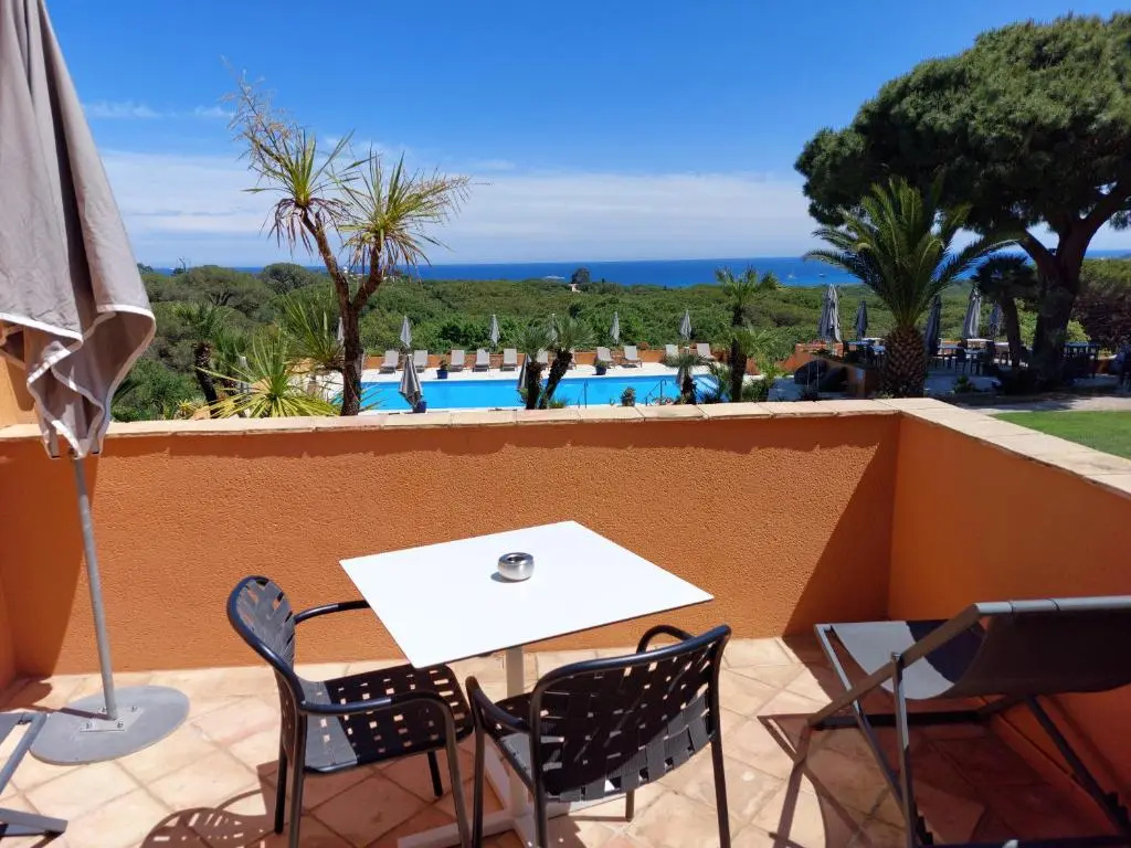 Standard Double room with sea view (full double bed)