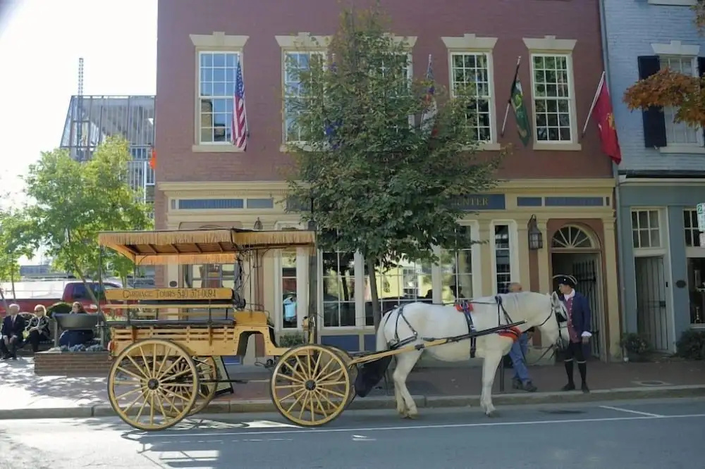 The Richard Johnston Inn & 1890 Caroline House