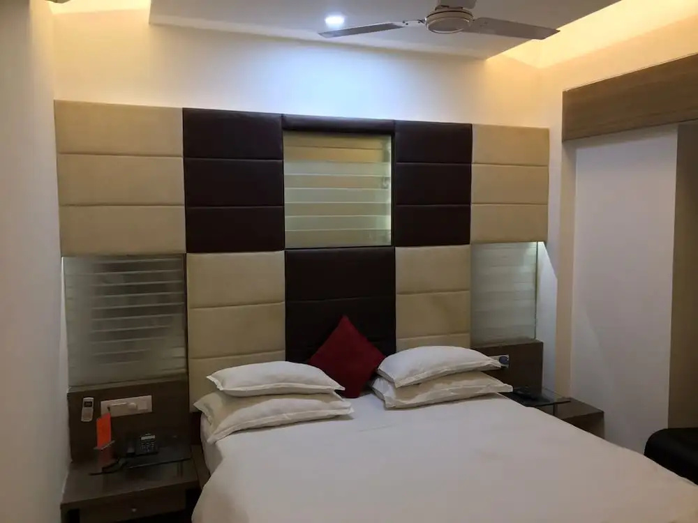 Pearl Hotel & Banquets - Chambres