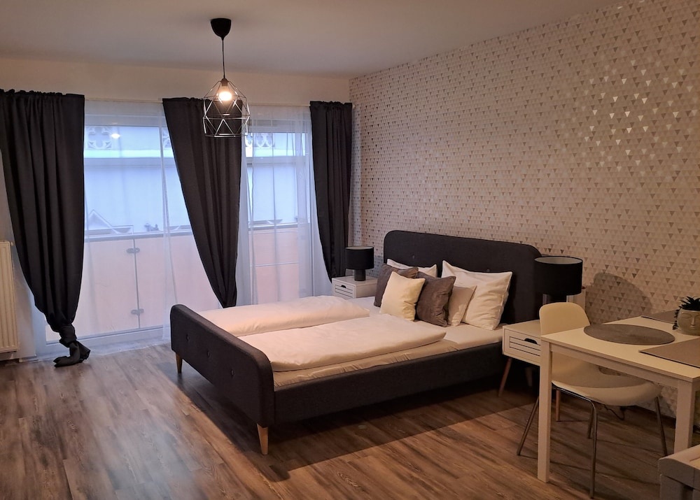 Standard Double Studio (full double bed)