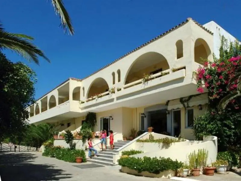 Marinos Beach Apartments