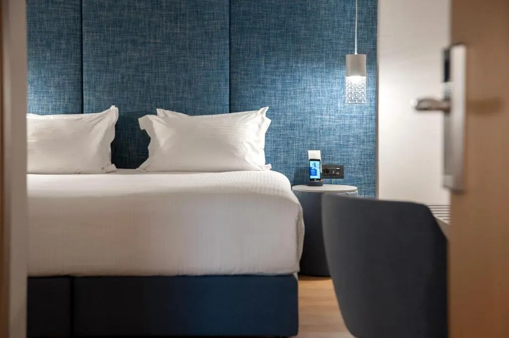 Athenaeum Smart Hotel - Tap to explore photos