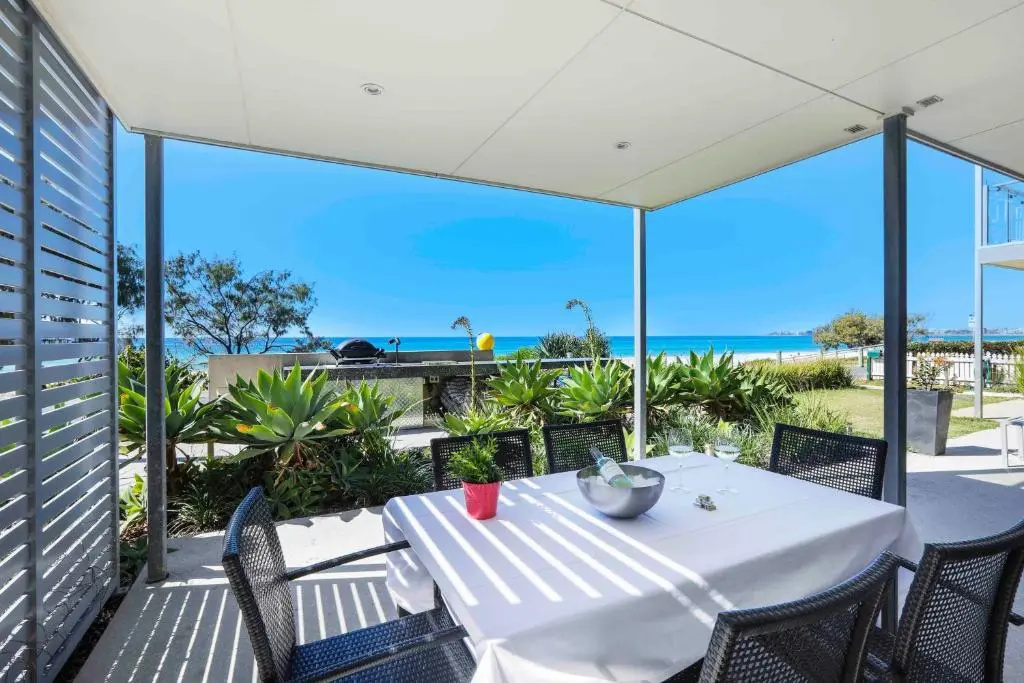 2 Bedrooms Deluxe Apartment with balcony and with ocean view