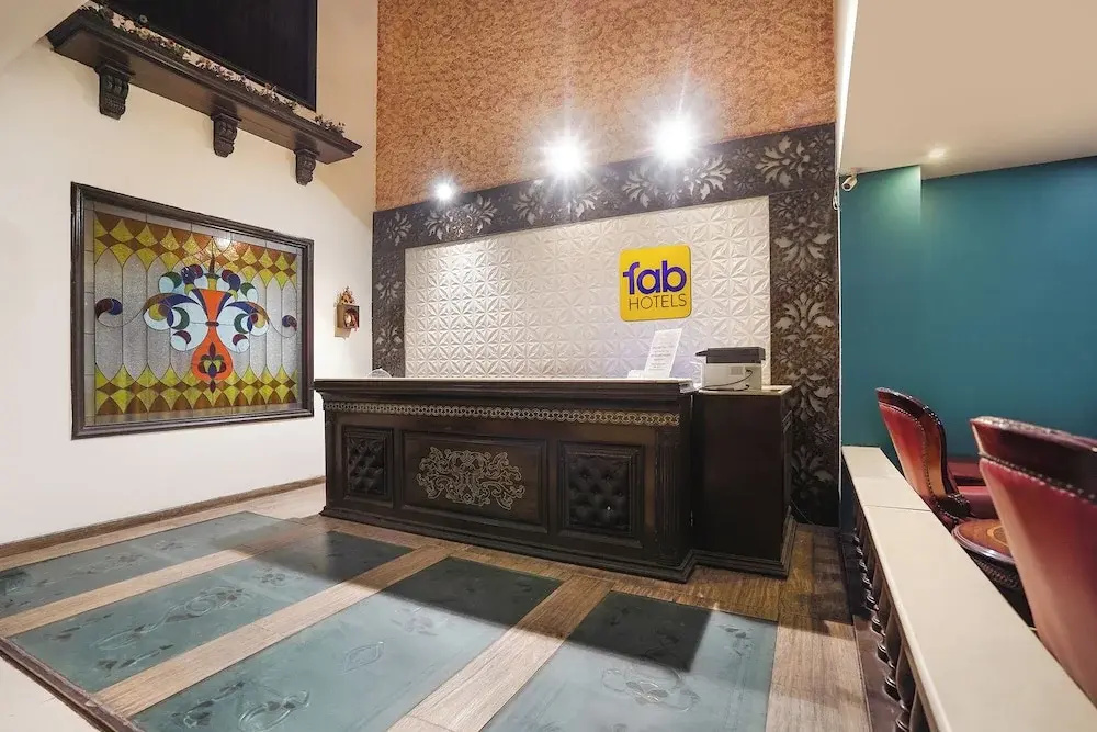 Fabhotel Nfc Royale