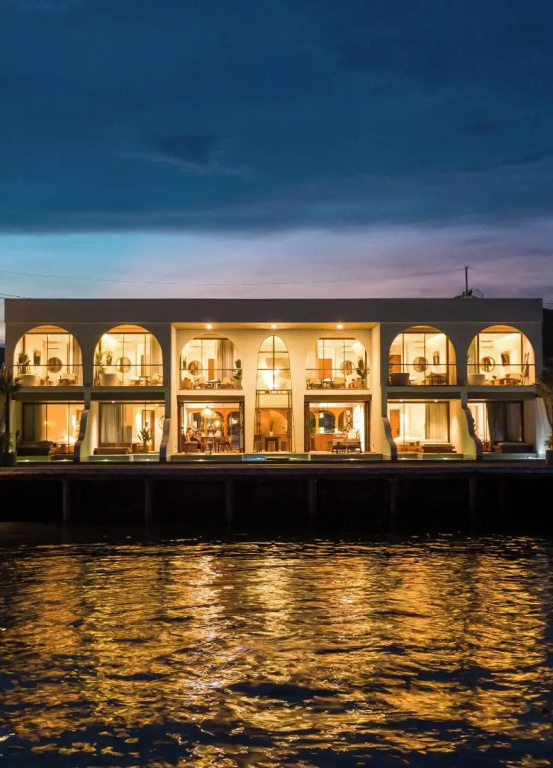 Отель Tasana Bar and Luxury resort в Паттайе