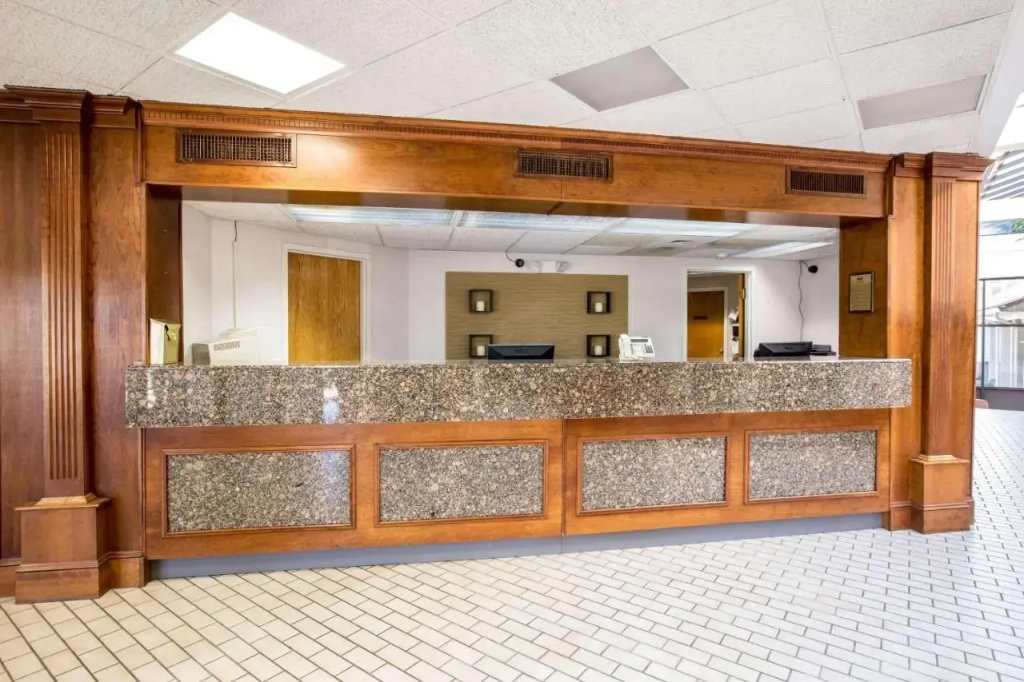 Econo Lodge