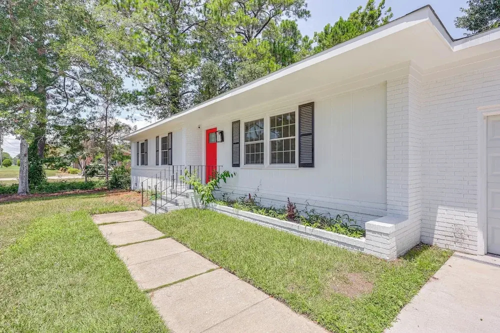 Updated Wilmington Home Near Intracoastal Access
