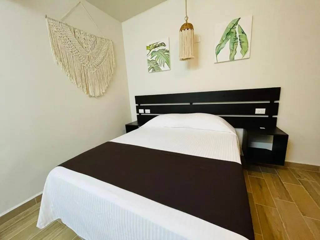 Deluxe Double room (full double bed)