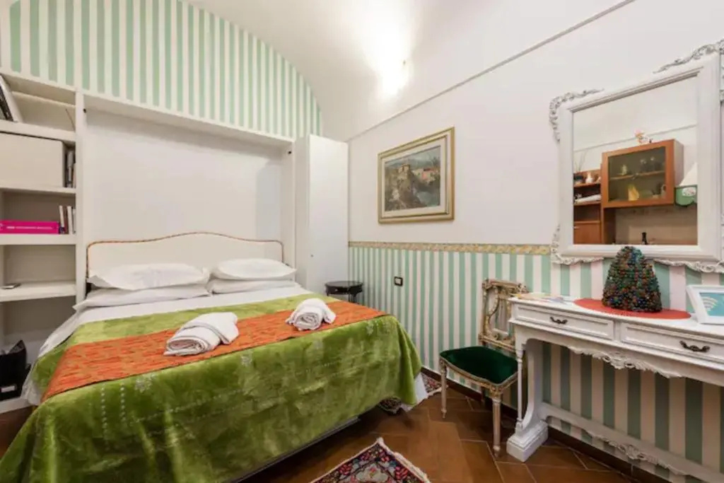 Deluxe Studio