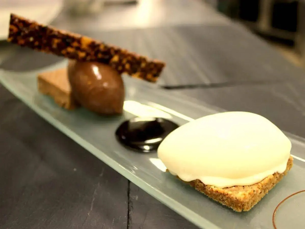 Hotel De France - Restaurant L'insolite - Général