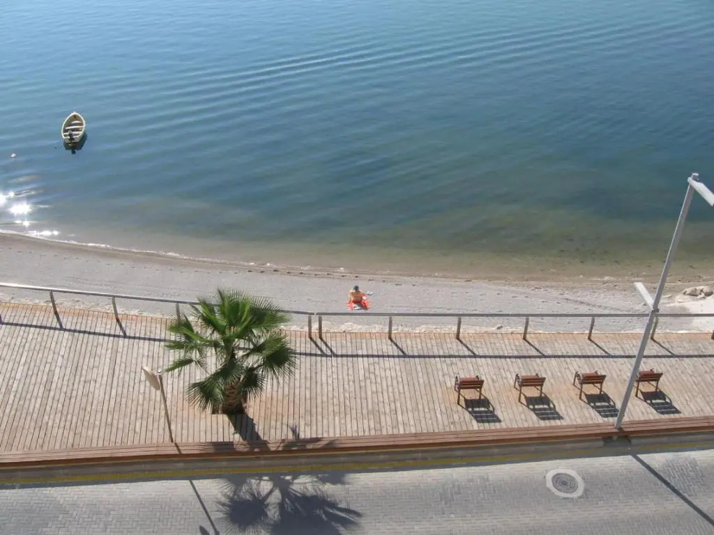 Beach & Waterfront