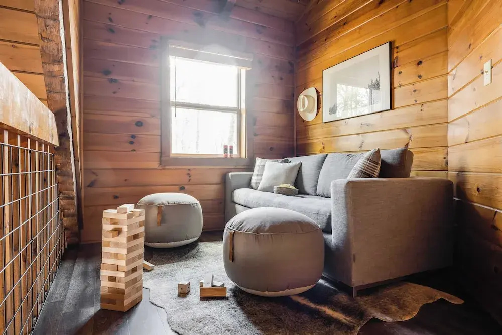 2 Cabins Game Room, Enclosed Porch, Hottub, Views Dudley I & II by Avantstay