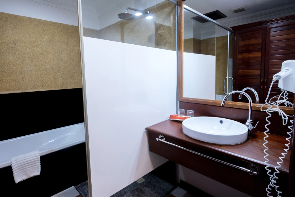 The Suite By Royal Crown Hotel - Général