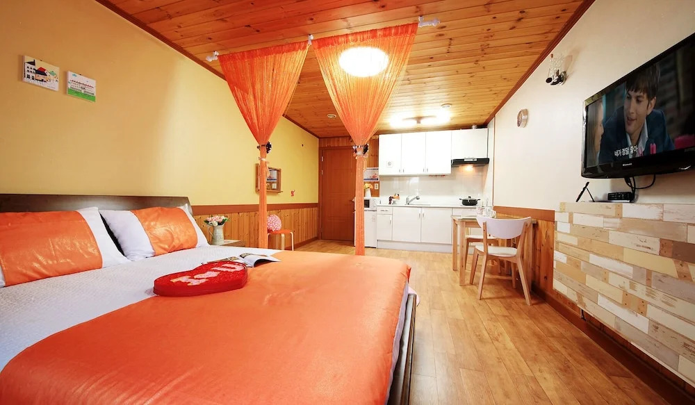 Gangneung Lakeview Pension — фото 3