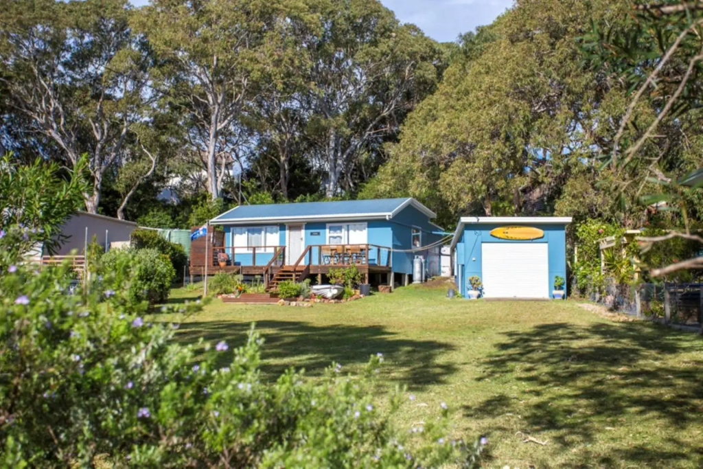 Retro Beach Cottage 681 Murramarang Rd