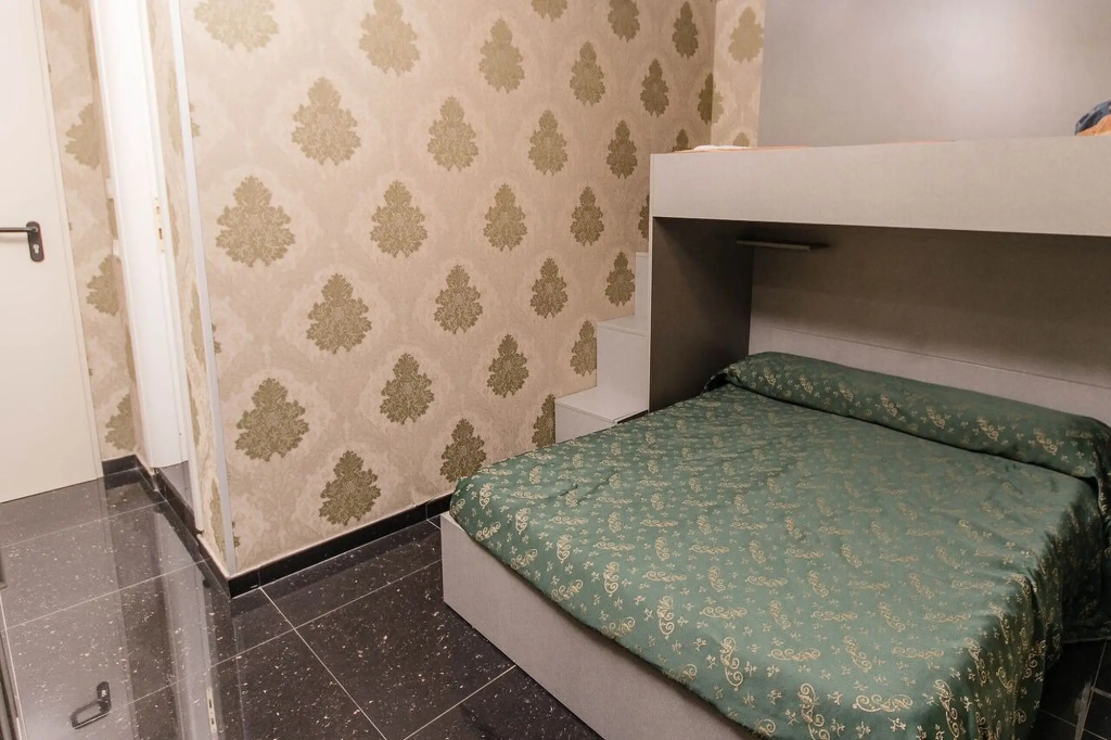 Hostel Beautiful — 3