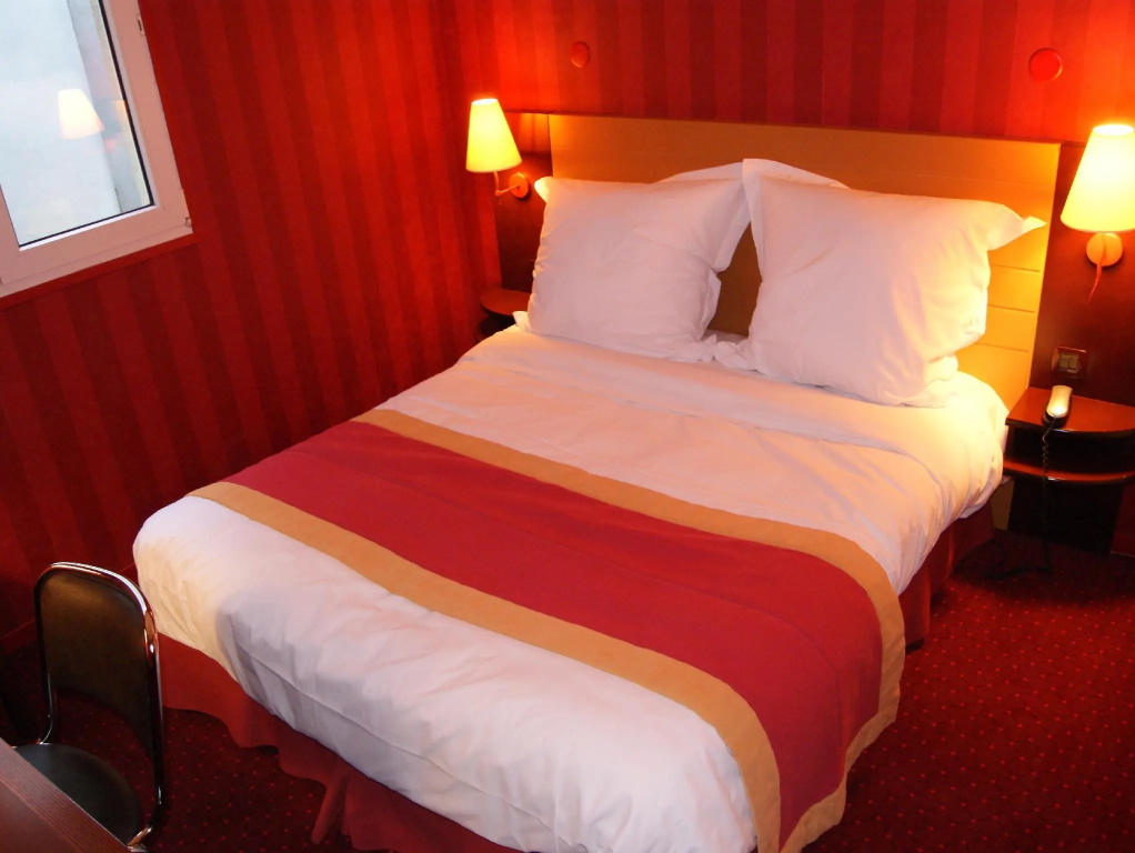 Standard Double room (full double bed)
