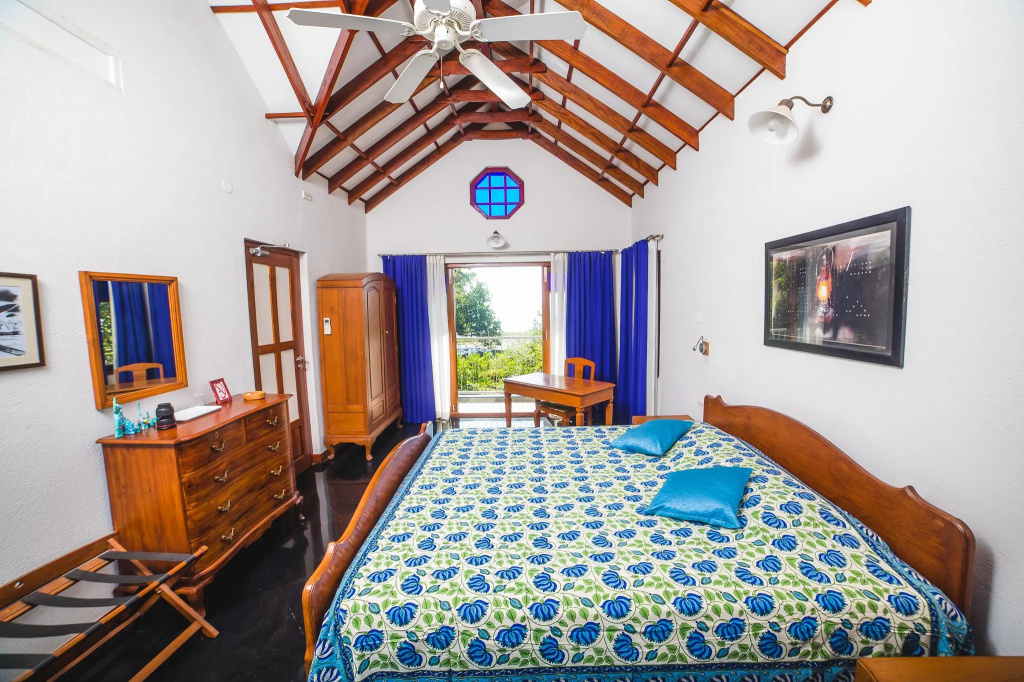 2 Bedrooms Villa