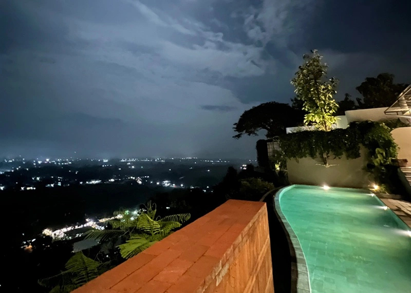 Suwatu Villa