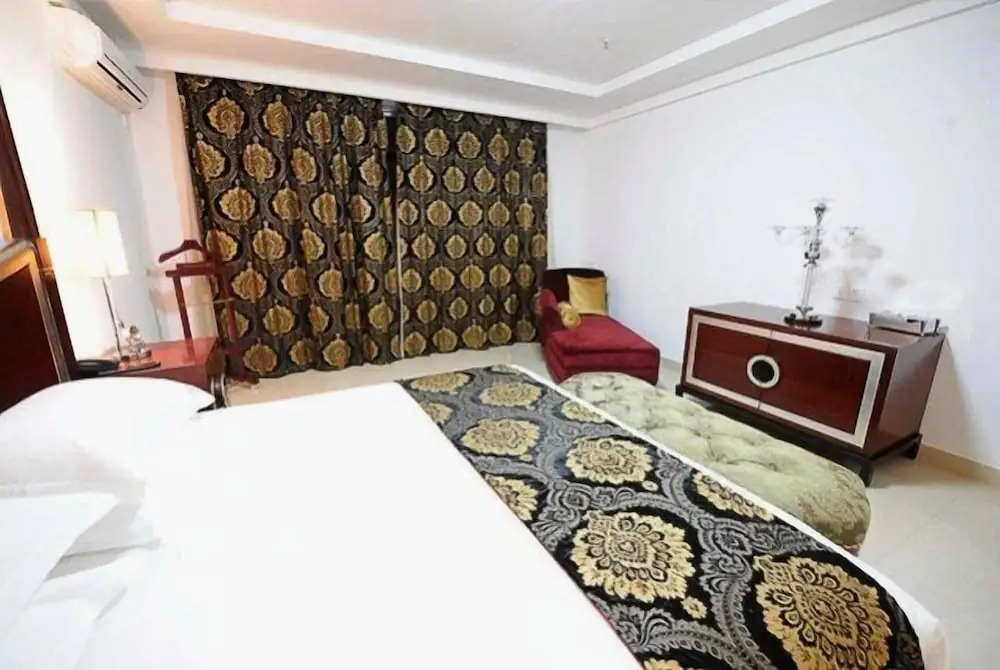 Hotel Victoria Garden — фото 4