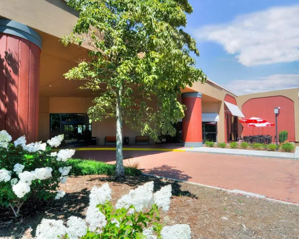 Holiday Inn Asheville Airport I-26