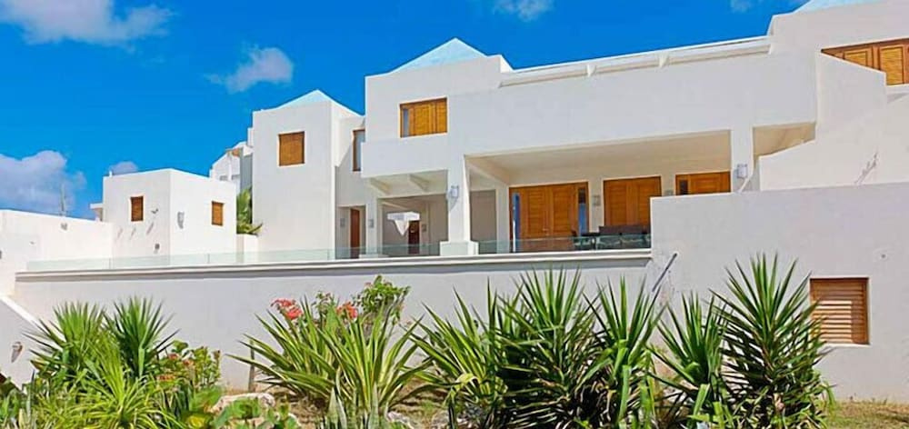 White Cedars Villa 3 Bedroom Special Offer